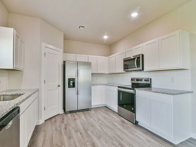 9212 E Hurst St — Photo 17