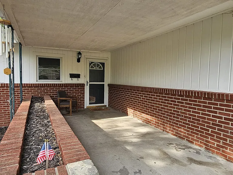 8325 E Indianapolis St — Photo 4