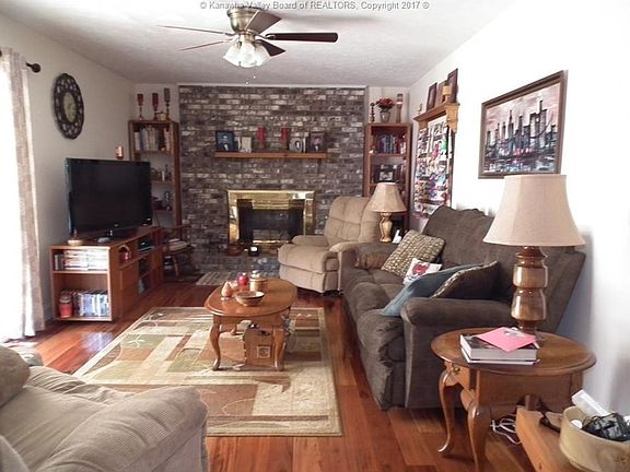 2nd image of 429 Crestview Dr