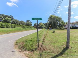 136 Flatrock Ln, Statesville, NC 28625