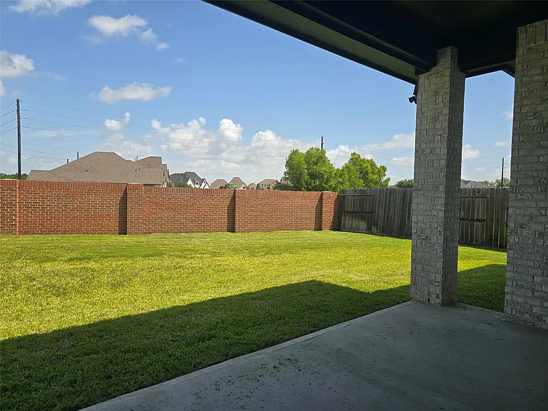 8711 Fox Trail Dr — Photo 28