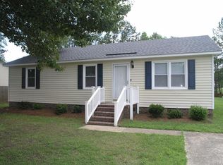 402 Robinson Dr, Roanoke Rapids, NC 27870