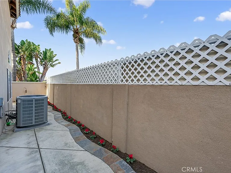 152 Terraza Ct — Photo 32