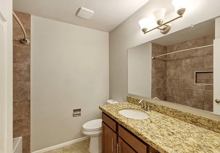 1224 E 9th Ave — Photo 18