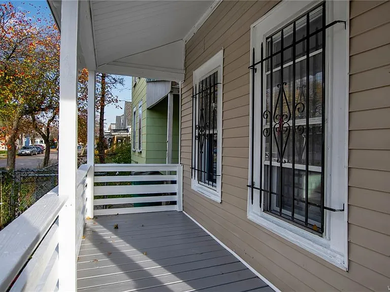 147 Gorton St — Photo 3