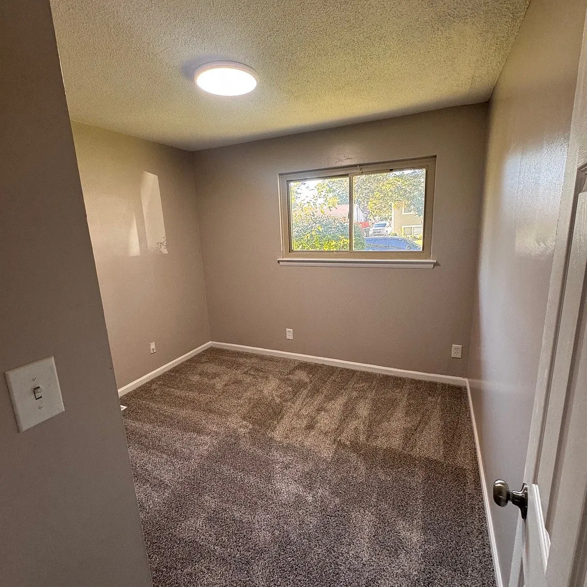 3 bed, 925 sqft, $1,675 — Photo 4