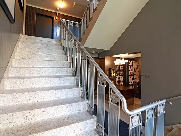 Camellia Apartments — Photo 7