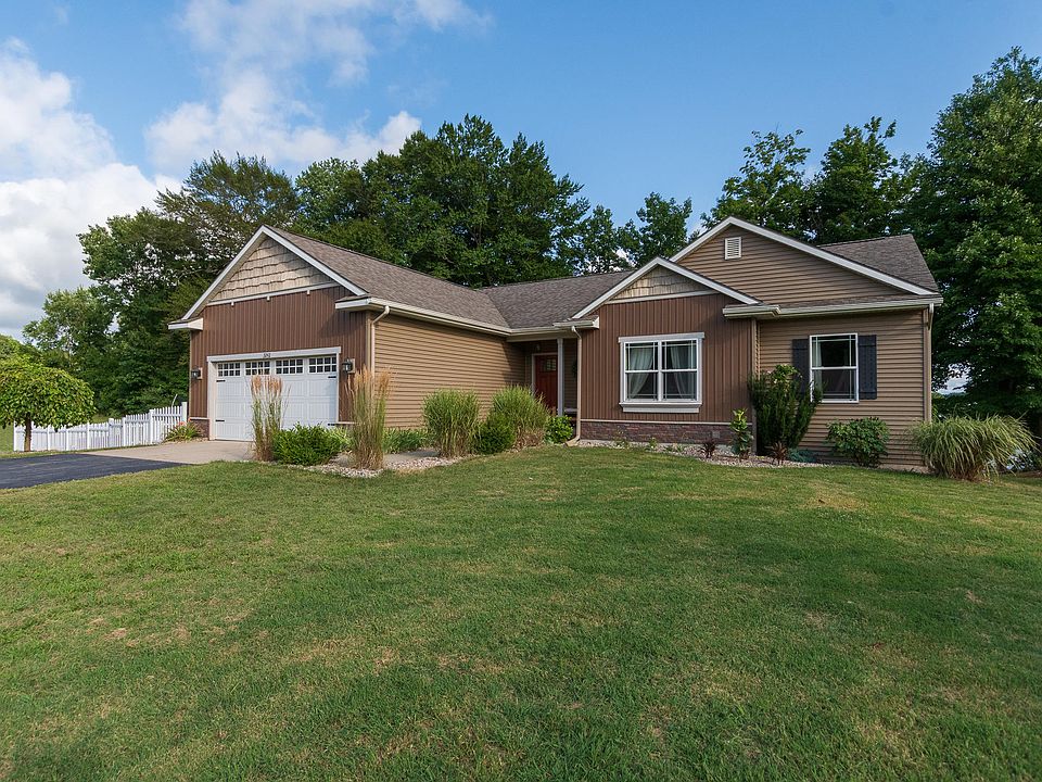 1st image of 3242 Fairhaven Dr