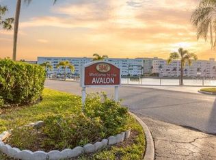 5840 30th Ave S APT 110, Gulfport, FL 33707