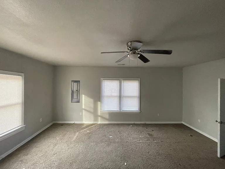 1534 Chestnut St — Photo 4