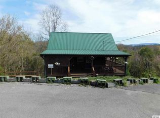 1477 Honey Oaks Way, Sevierville, TN 37876