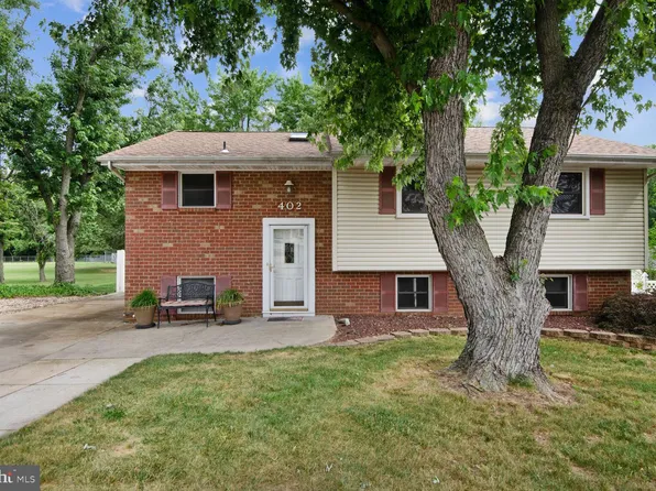 402 Chalet Dr, Millersville, MD 21108