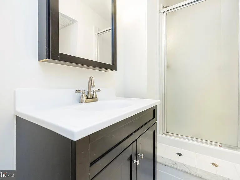 12265 Greenleaf Ave — Photo 23