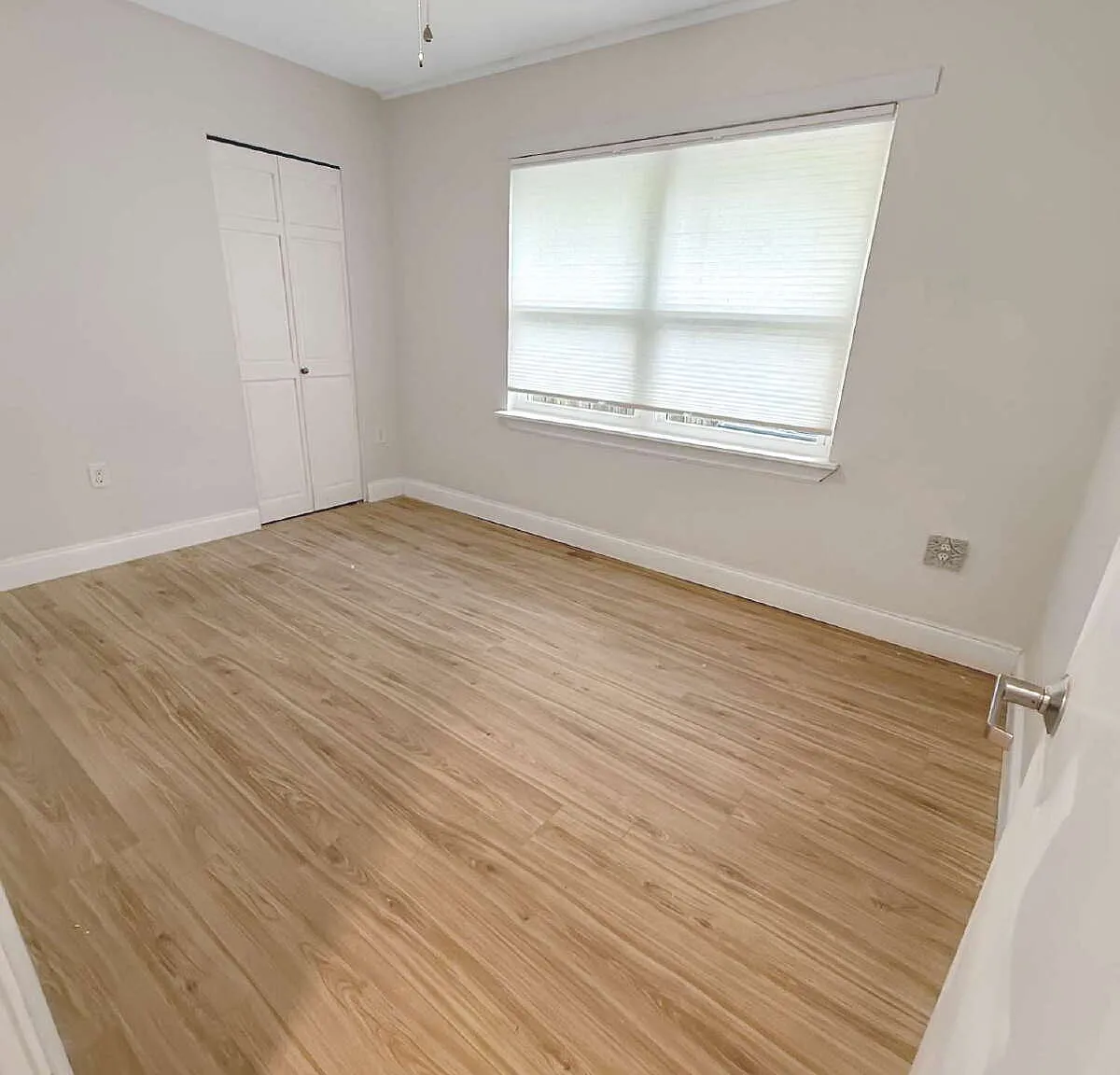 4 bed, 2.0 bath, 1560 sqft, $1,800 — Photo 4