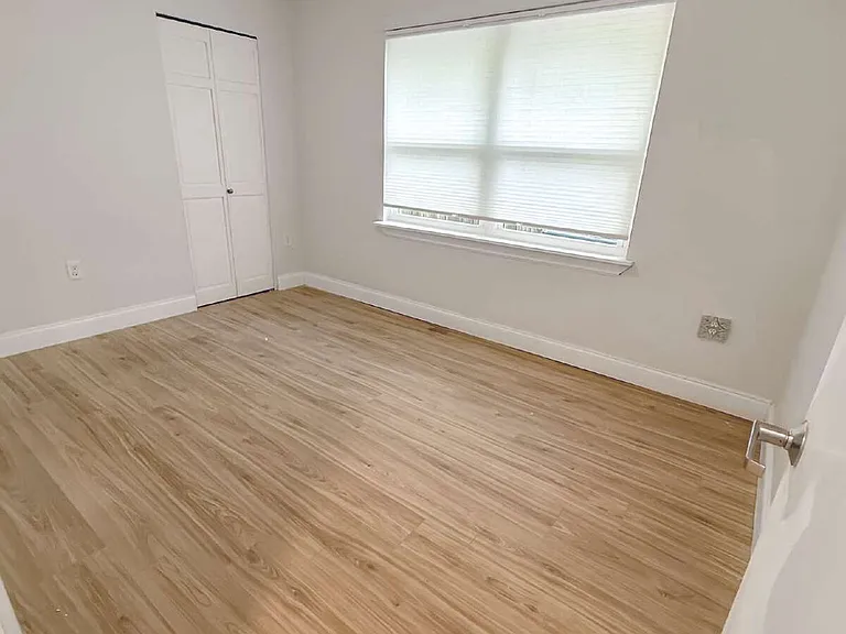 6606 Hampton Rd — Photo 4
