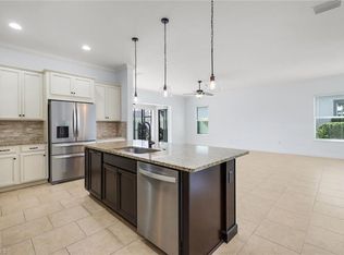 3529 Pilot Cir, Naples, FL 34120