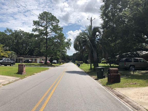 5th image of 108 Kensington Dr