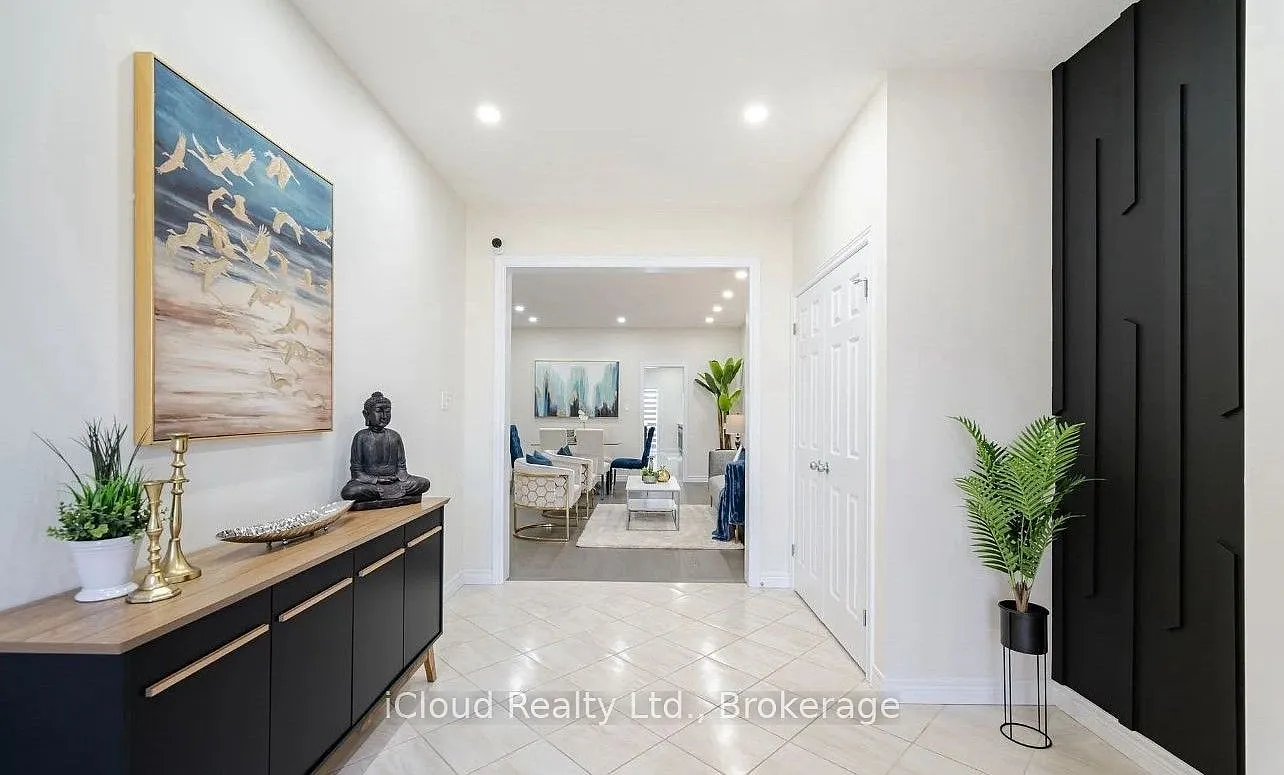 5 bed, $4,500 — Photo 2
