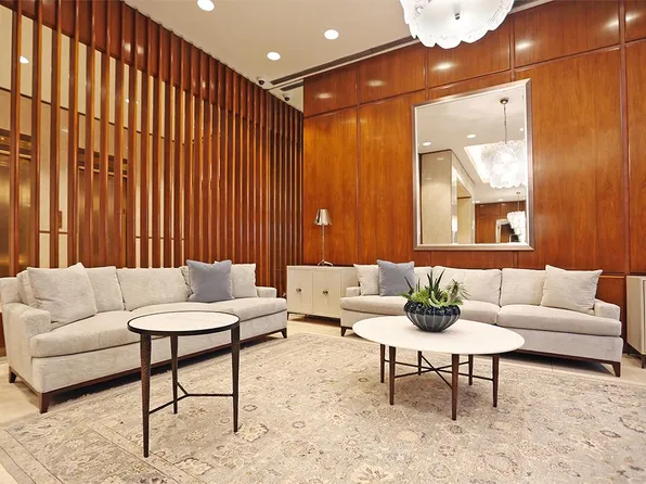 320 East 46th Street 8D image 7 of 7