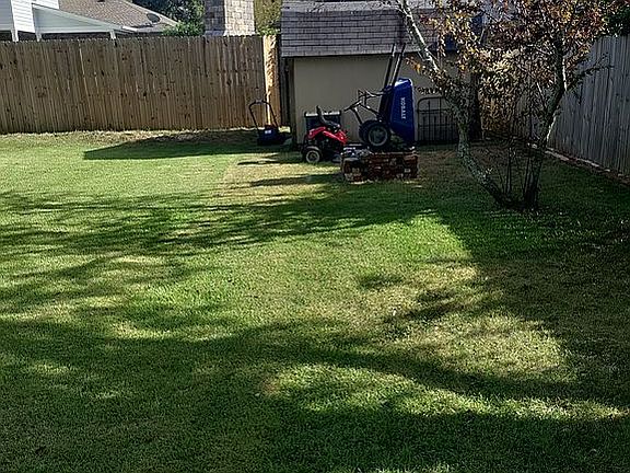 4th image of 411 Fairpoint Dr