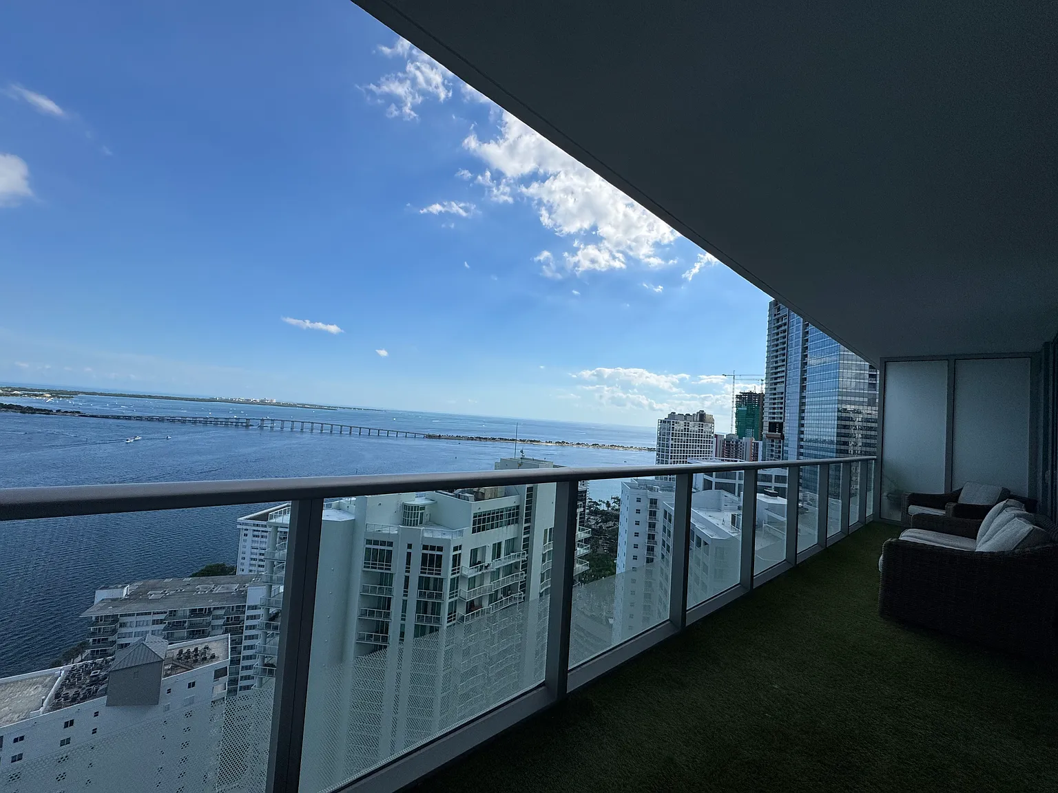 2 bed, 1183 sqft, $5,995 — Photo 2