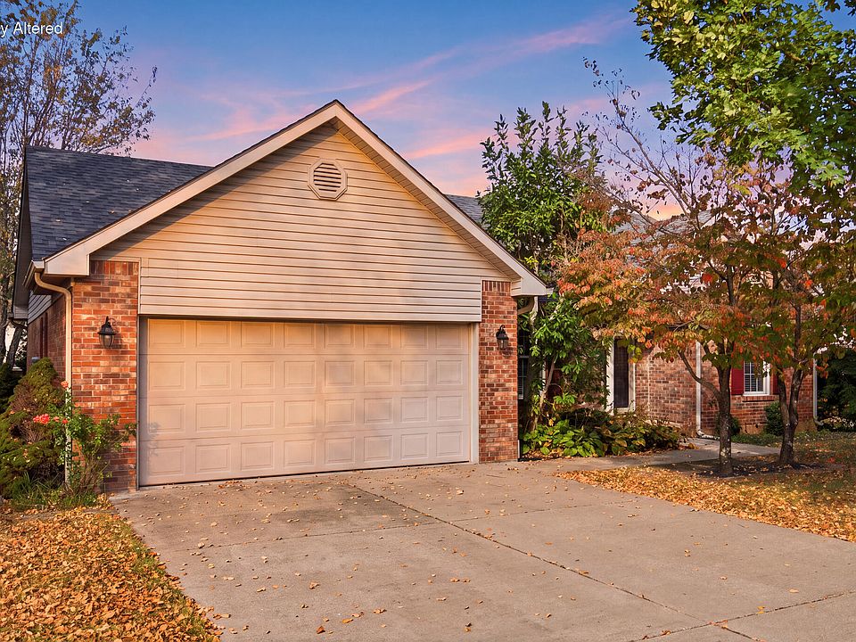 1st image of 131 Sturbridge Dr