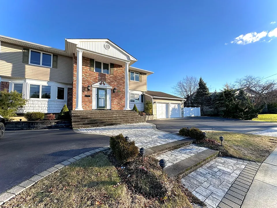 Whitewood Dr