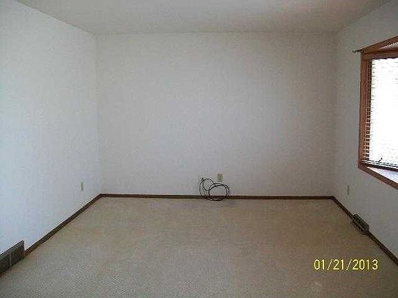 2nd image of 4904 Highland Dr