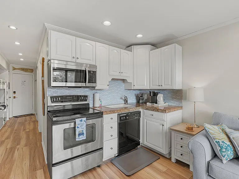 23 S Forest Beach Dr #349 — Photo 6