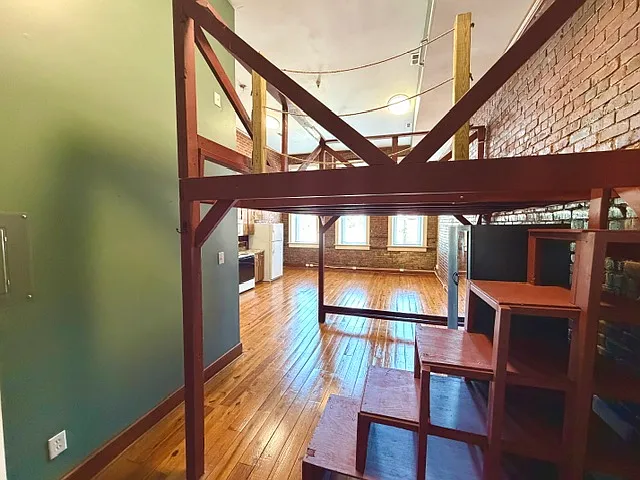 1206 Main St #1 — Photo 9