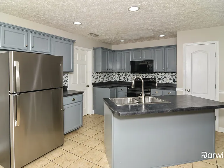 1546 Beaconcrest Cir — Photo 3