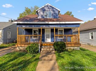 1061 Rathbone St SW, Wyoming, MI 49509