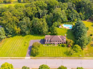 9 Stacy Dr, Cream Ridge, NJ 08514