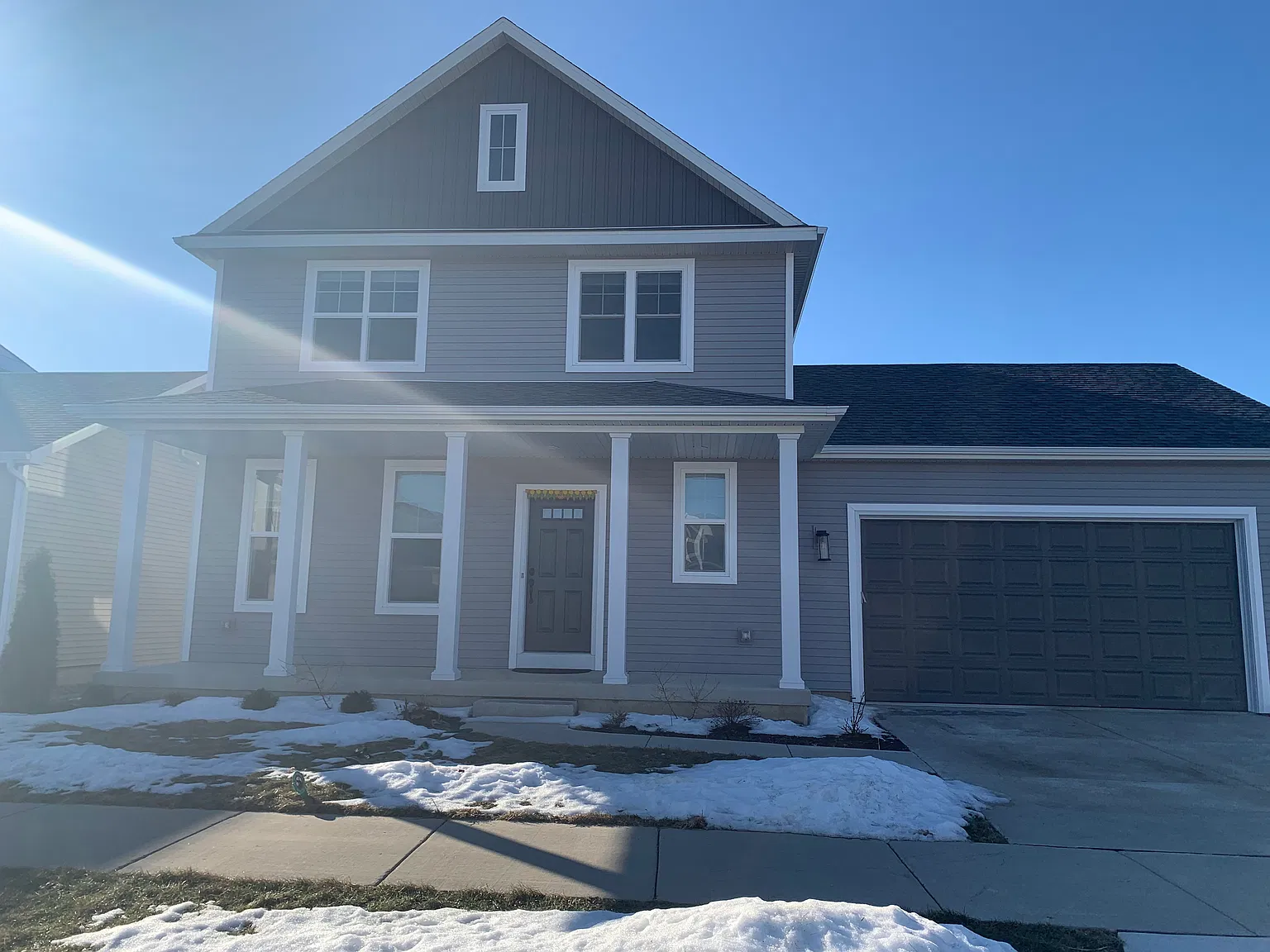 3 bed, 1848 sqft, $3,195 — Photo 2