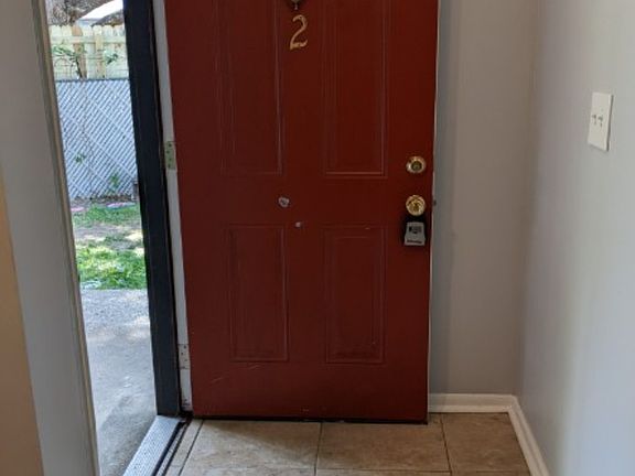 3rd image of 320 Welch Rd APT N2