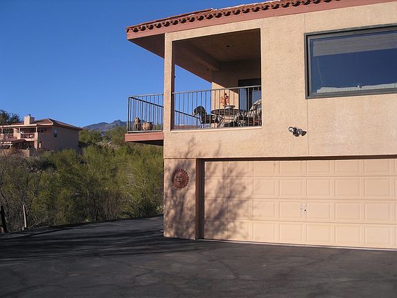 2nd image of 3820 N Calle Agua Verde