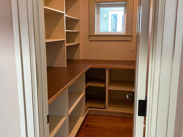 821 Broad St — Photo 18