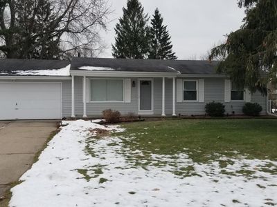 1724 E Stoll Rd, Lansing, MI, 48906
