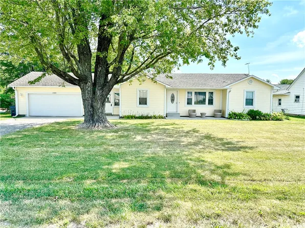 15404 N State Highway 1, Marshall, IL 62441