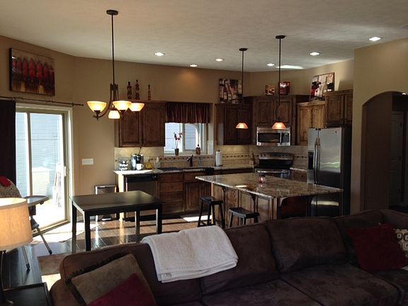 Kitchen/Living room 2