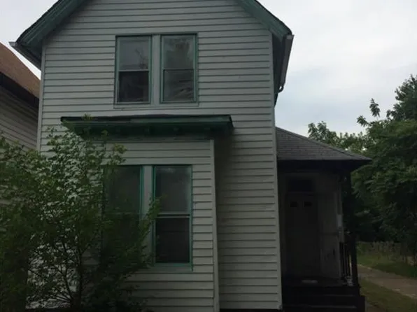 825 E 156th St, Cleveland, OH 44110