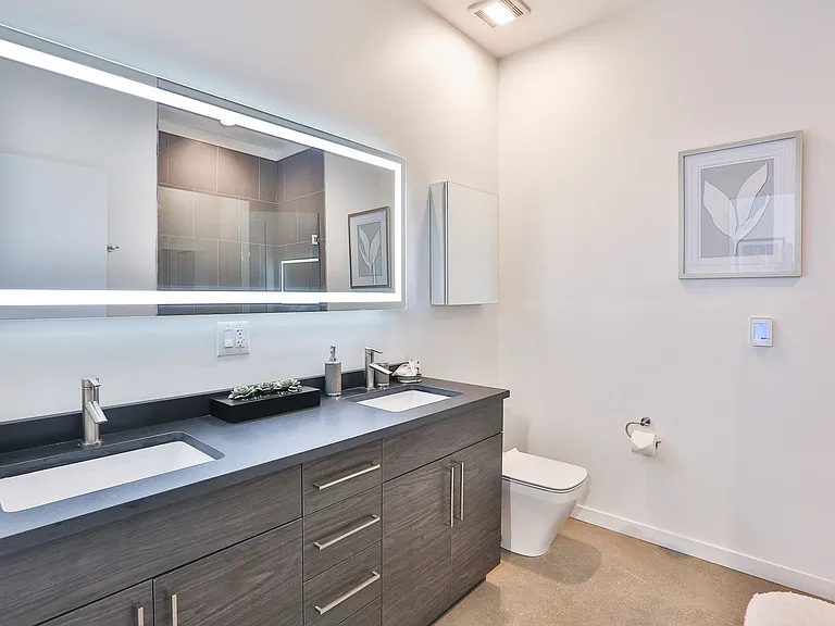 East Village Lofts- 1062 N. Ashland Ave — Photo 7
