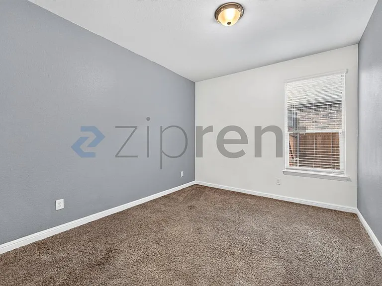 9024 Weepy Hollow Trl — Photo 17