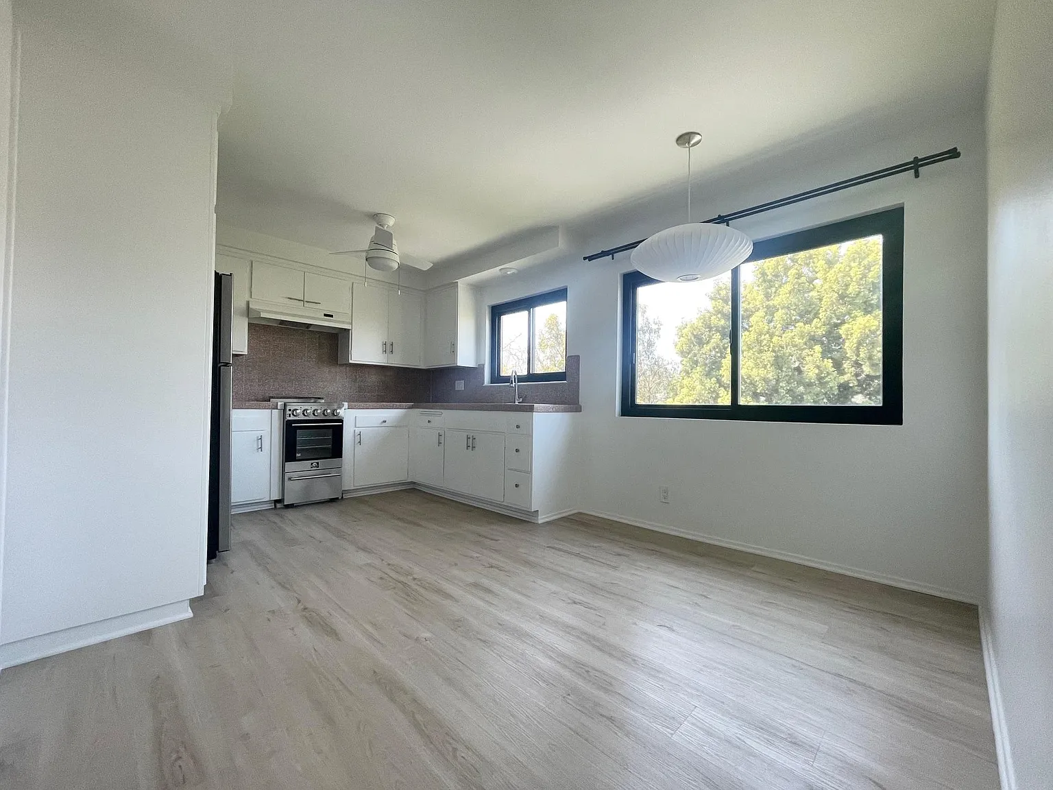 1 bed, 800 sqft, $2,995 — Photo 4