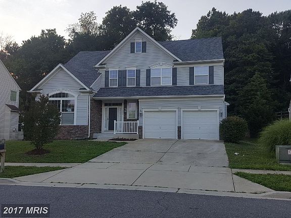2nd image of 8023 Alloway Ln