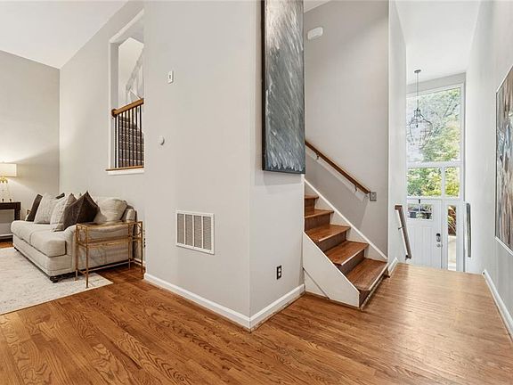 5th image of 4010 Roswell Rd NE #A2