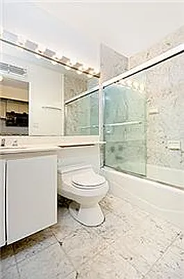 Sold by Platinvm Property Group New York | media 20