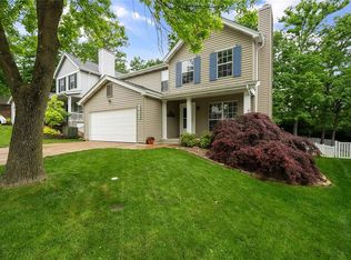 1865 Strawberry Ridge Dr, Ballwin, MO 63021