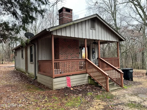 280 Poplar Dr, Senatobia, MS 38668