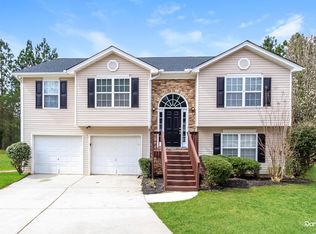 810 Tucker Trl, Loganville, GA 30052